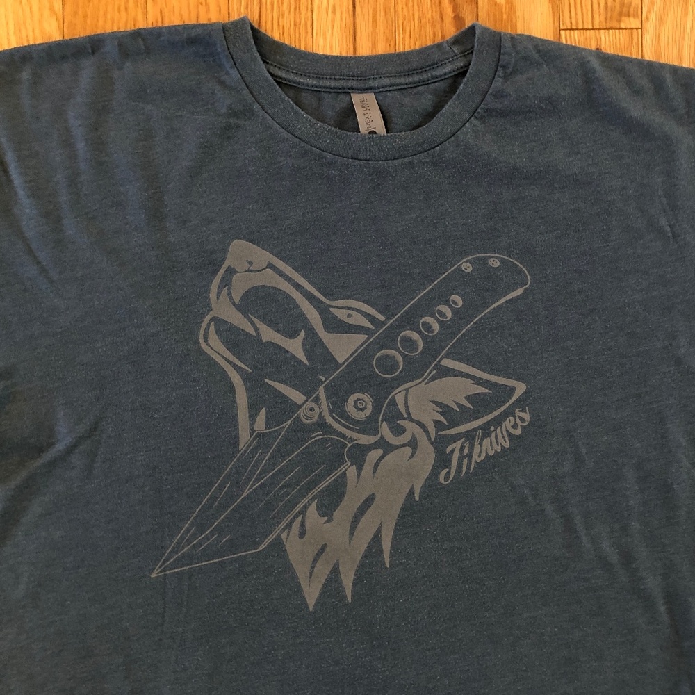 Next Level Apparel JIKnives Graphic Short-Sleeved T-Shirt Men's XXL Blue-Gray